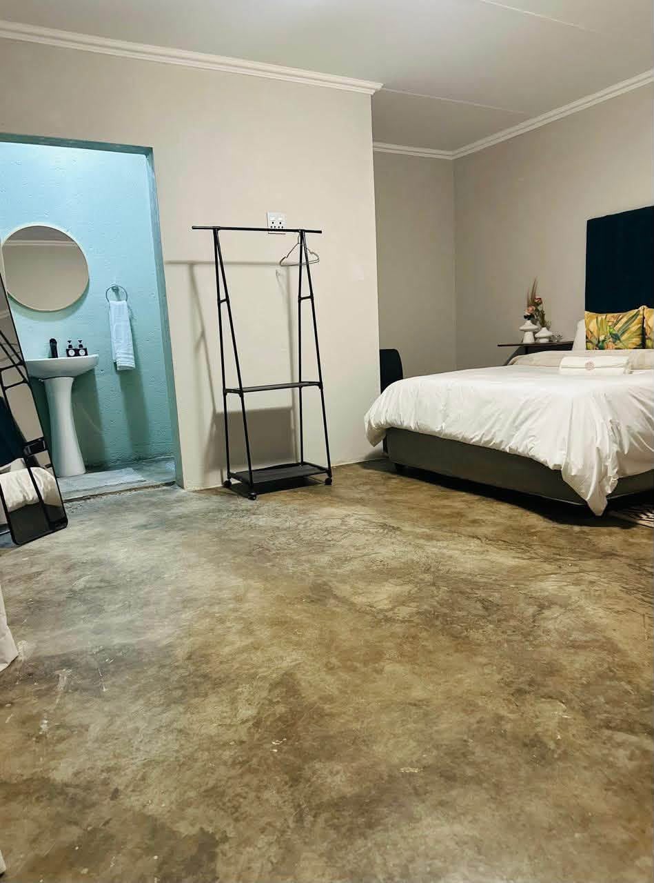 Twenty on Eighth Standard Room
